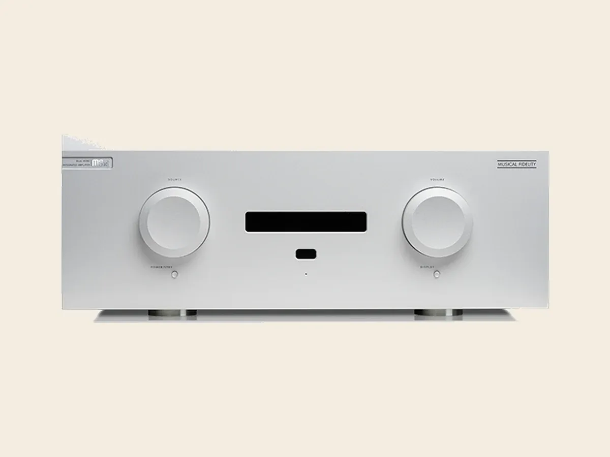 Musical Fidelity M8xi Vollverstärker in Silber